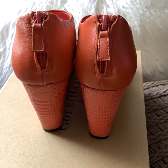 Cole Haan 3.5” Wedges - Picture 3 of 4